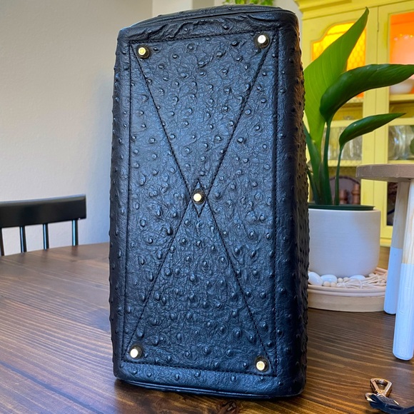 Thavma - Christa Ostrich-Embo Tote Bag - Picture 9 of 12